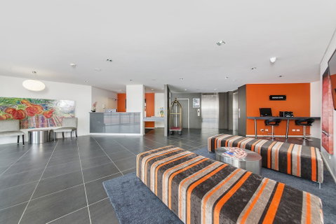 Abode Tuggeranong - Sunshine Coast Tourism 1