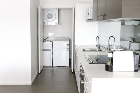Abode Tuggeranong - Sunshine Coast Tourism 4