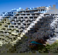 Inn on the Park Apartments - Holiday Sunshine Coast