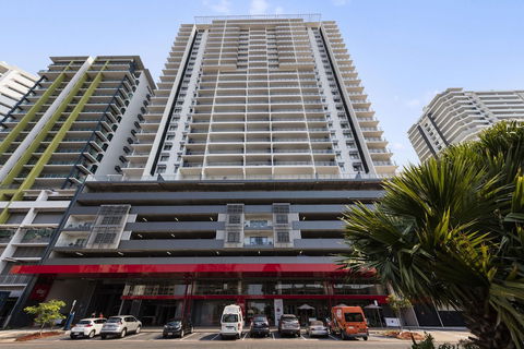 Oaks Darwin Elan Hotel - Sunshine Coast Tourism 3