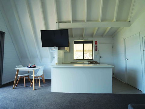 Bicheno By The Bay - Sunshine Coast Tourism 5