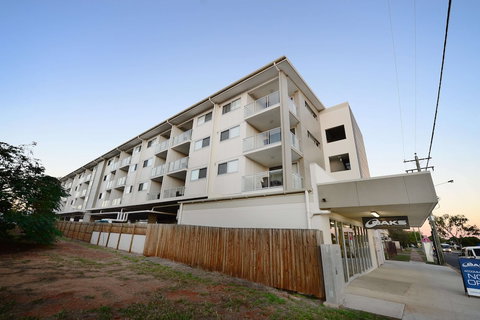 Oaks Moranbah Suites - Holiday Sunshine Coast 4