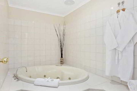 Comfort Inn Noahs In The Valley - Sunshine Coast Tourism 1