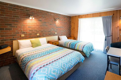 Kookaburra Motor Lodge - Holiday Sunshine Coast 5