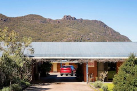 Kookaburra Motor Lodge - Holiday Sunshine Coast 0