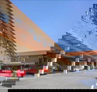 St Georges Motor Inn - Holiday Sunshine Coast