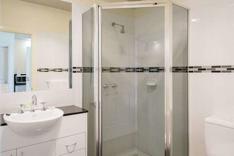 Fairways Resort - Sunshine Coast Tourism 4