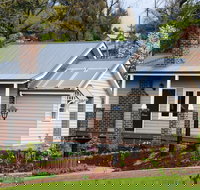 Marysville Garden Cottages - Sunshine Coast Tourism