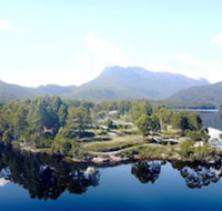 Tullah Lakeside Lodge - Sunshine Coast Tourism