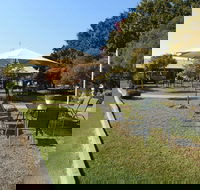 Wine Village Motor Inn - Sunshine Coast Tourism