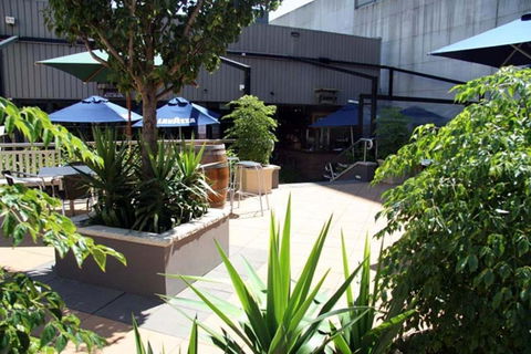 CBD Hotel - Holiday Sunshine Coast 4
