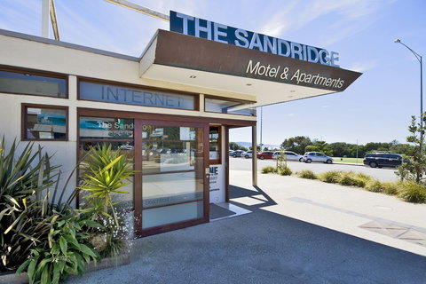 Sandridge Motel - Sunshine Coast Tourism 0