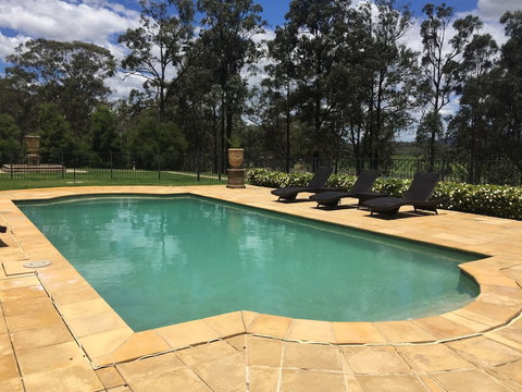 Villa Provence - Holiday Sunshine Coast 4