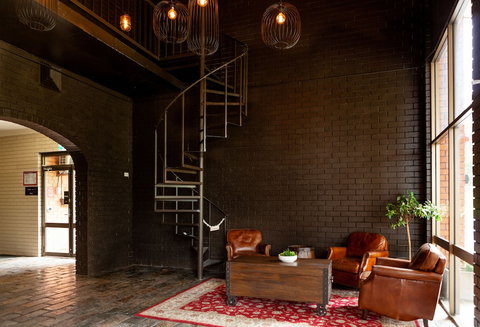 Nightcap At Archer Hotel - Sunshine Coast Tourism 4