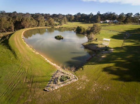 Woodstone Cottages - Holiday Sunshine Coast 3