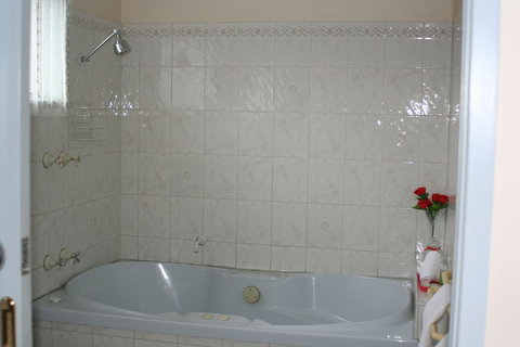 The Coachman Motel & Units - Sunshine Coast Tourism 3