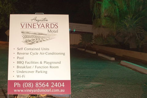 Angaston Vineyards Motel - Holiday Sunshine Coast 2
