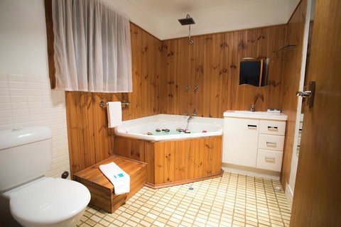 Seppelts View Cabins - Sunshine Coast Tourism 5
