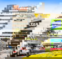 Nightcap at Shoppingtown Hotel - Sunshine Coast Tourism