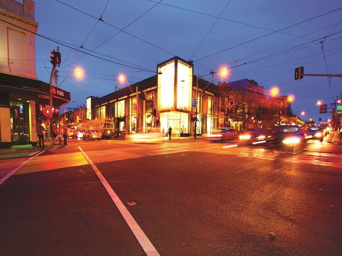 Oaks Melbourne South Yarra Suites - Holiday Sunshine Coast 4