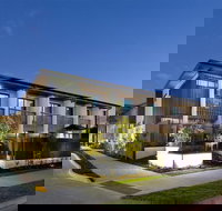 The Glen Hotel  Suites - Holiday Sunshine Coast