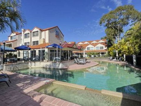 Nelson Bay Breeze Holiday Apartments - Sunshine Coast Tourism 1
