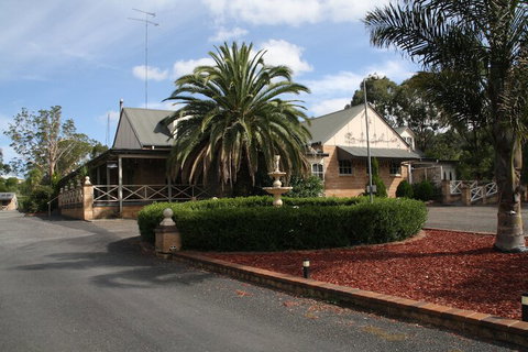 Picton Valley Motel - Holiday Sunshine Coast 3