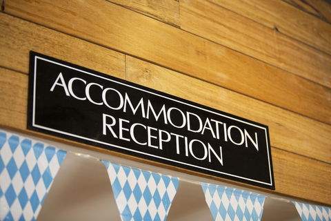 Nightcap At Sandringham Hotel - Sunshine Coast Tourism 1