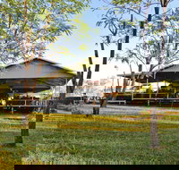 Bell Gorge Wilderness Lodge - Sunshine Coast Tourism