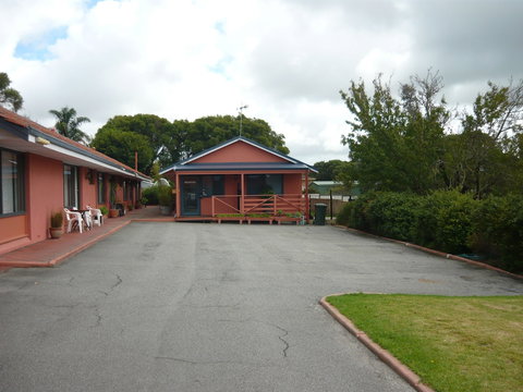 Albany Apartments - Holiday Sunshine Coast 4