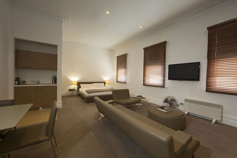 The Ikon Hotel - Holiday Sunshine Coast 4