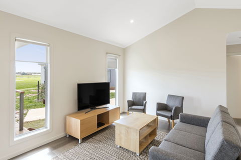 RACV Cobram Resort - Sunshine Coast Tourism 3
