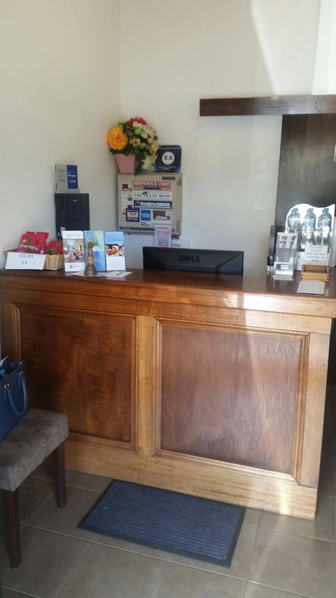 Best Western Colonial Village Motel - Holiday Sunshine Coast 0