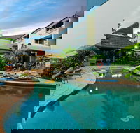 Cascade Gardens - Sunshine Coast Tourism