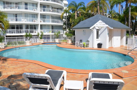 Atrium Resort - Holiday Sunshine Coast 2