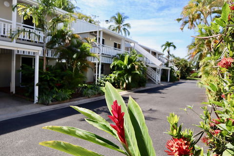 Nimrod Resort Apartments - Sunshine Coast Tourism 1