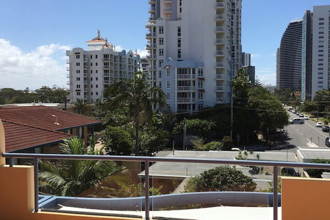 Portobello Resort Apartments - Holiday Sunshine Coast 3