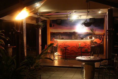 Pink Flamingo Resort - Sunshine Coast Tourism 3