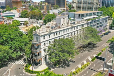 Elephant Backpacker Sydney - Hostel - Sunshine Coast Tourism 4