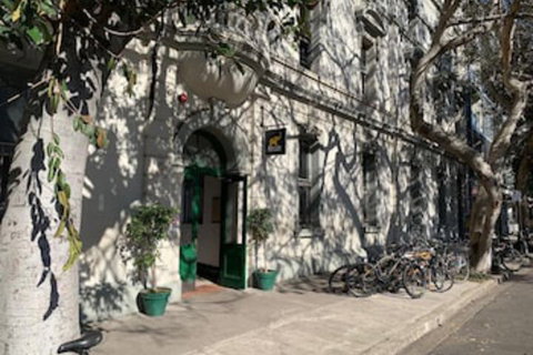 Elephant Backpacker Sydney - Hostel - Sunshine Coast Tourism 0