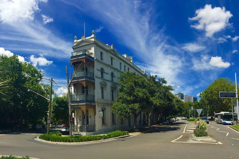 Elephant Backpacker Sydney - Hostel - Sunshine Coast Tourism 6