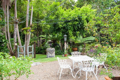 Noosa Valley Manor B&B Retreat - Holiday Sunshine Coast 0