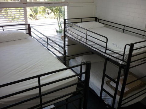 Hoey Moey Backpackers - Hostel - Holiday Sunshine Coast 4