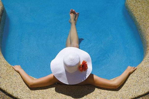 Marty's @ Little Beach - Holiday Sunshine Coast 1