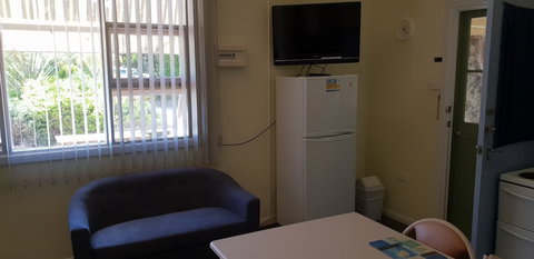 Modra's Apartments - Sunshine Coast Tourism 5