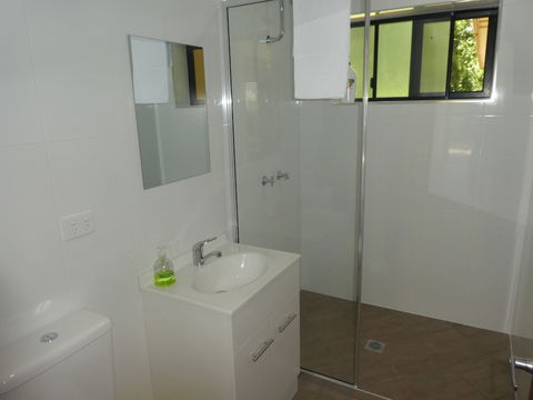 The Summit Rainforest Retreat - Holiday Sunshine Coast 6