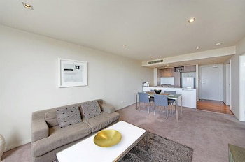 Wyndel Apartments - Harbour Watch - Holiday Sunshine Coast 3