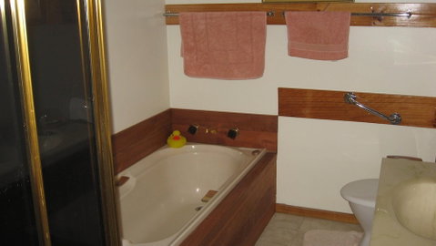 Blueberry B & B - Sunshine Coast Tourism 2