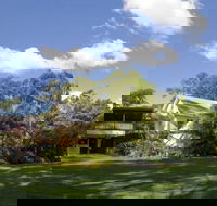 Glass House Mountains Ecolodge - Holiday Sunshine Coast