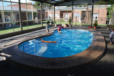 Arkana Motor Inn & Terrace Apartments - Holiday Sunshine Coast 6